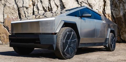 Tesla Cybertruck 2025