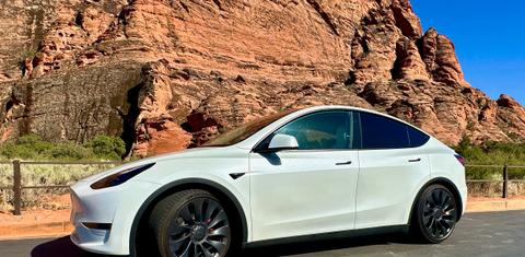 Tesla Model Y 2024