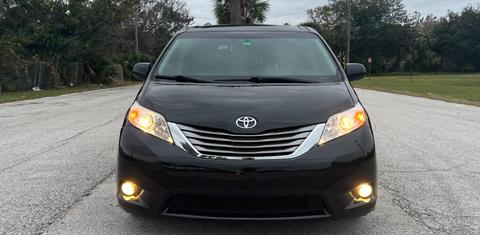Toyota Sienna 2016