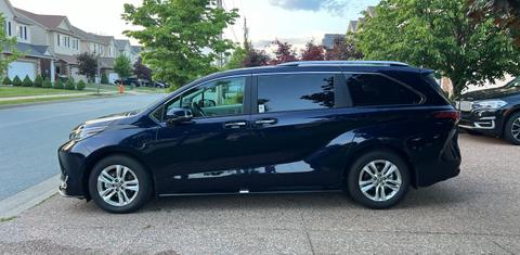 Toyota Sienna 2024