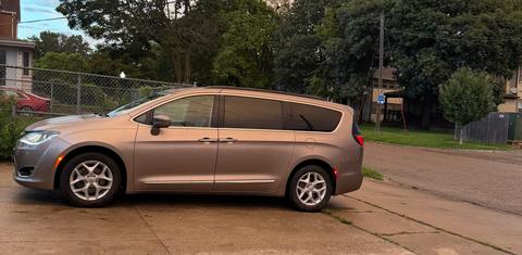 Chrysler Pacifica 2017