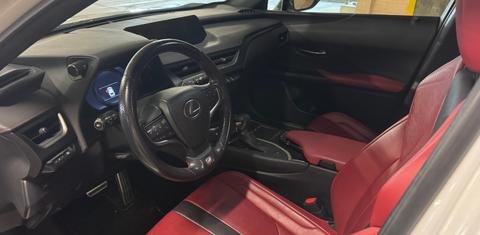 Lexus UX 2019