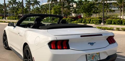 Ford Mustang 2024