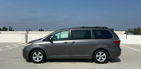 Toyota Sienna 2015