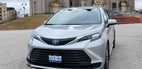 Toyota Sienna 2025