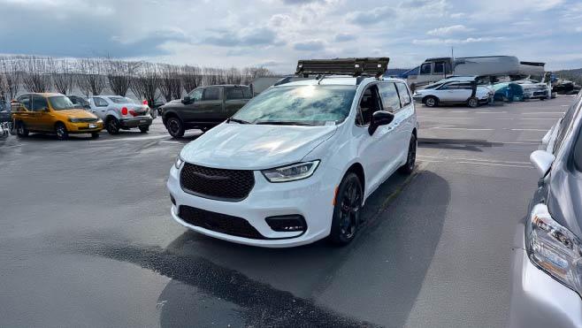 Chrysler Pacifica 2024 in South Jordan, UT