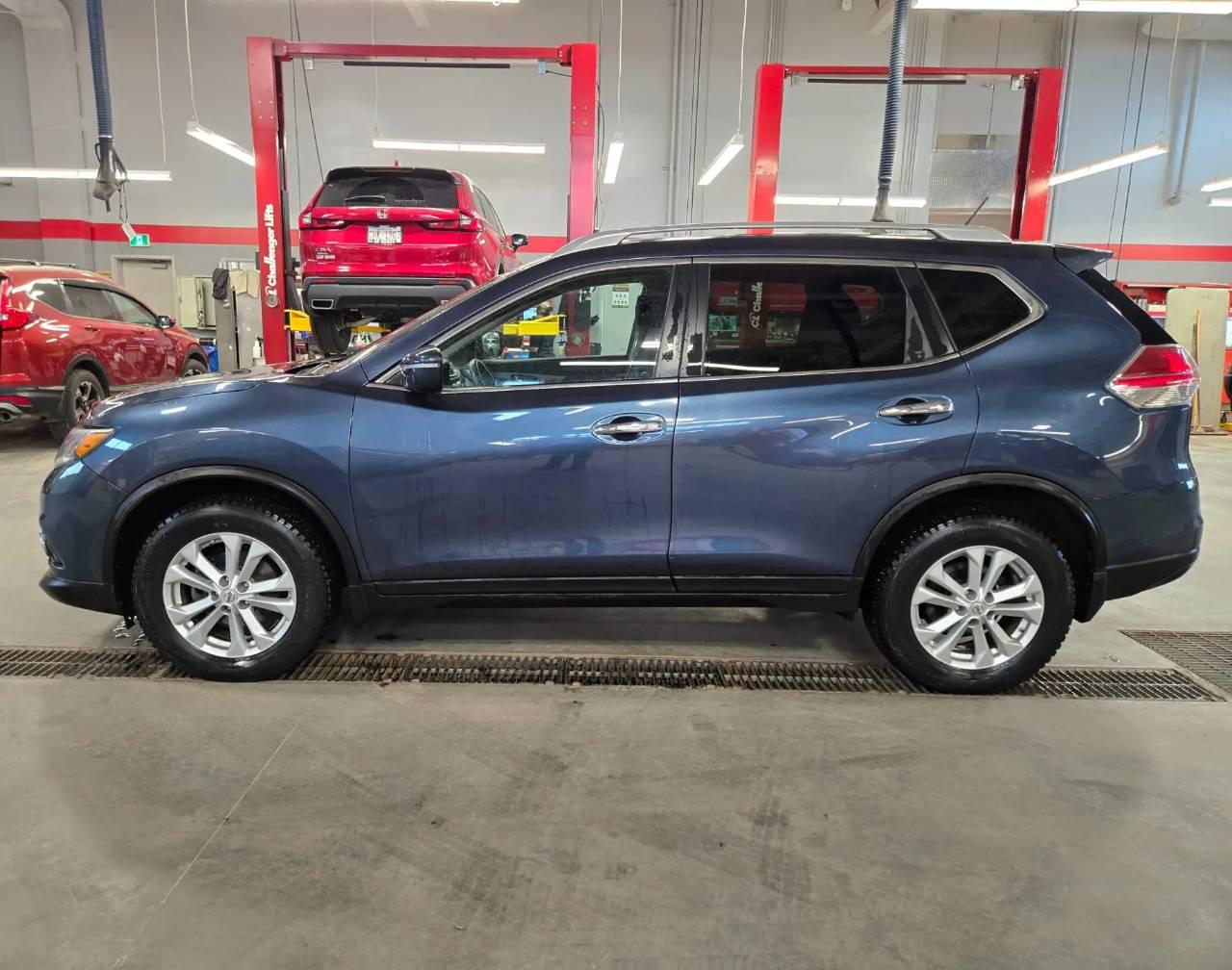 Nissan Rogue 2014 in Kelowna, BC