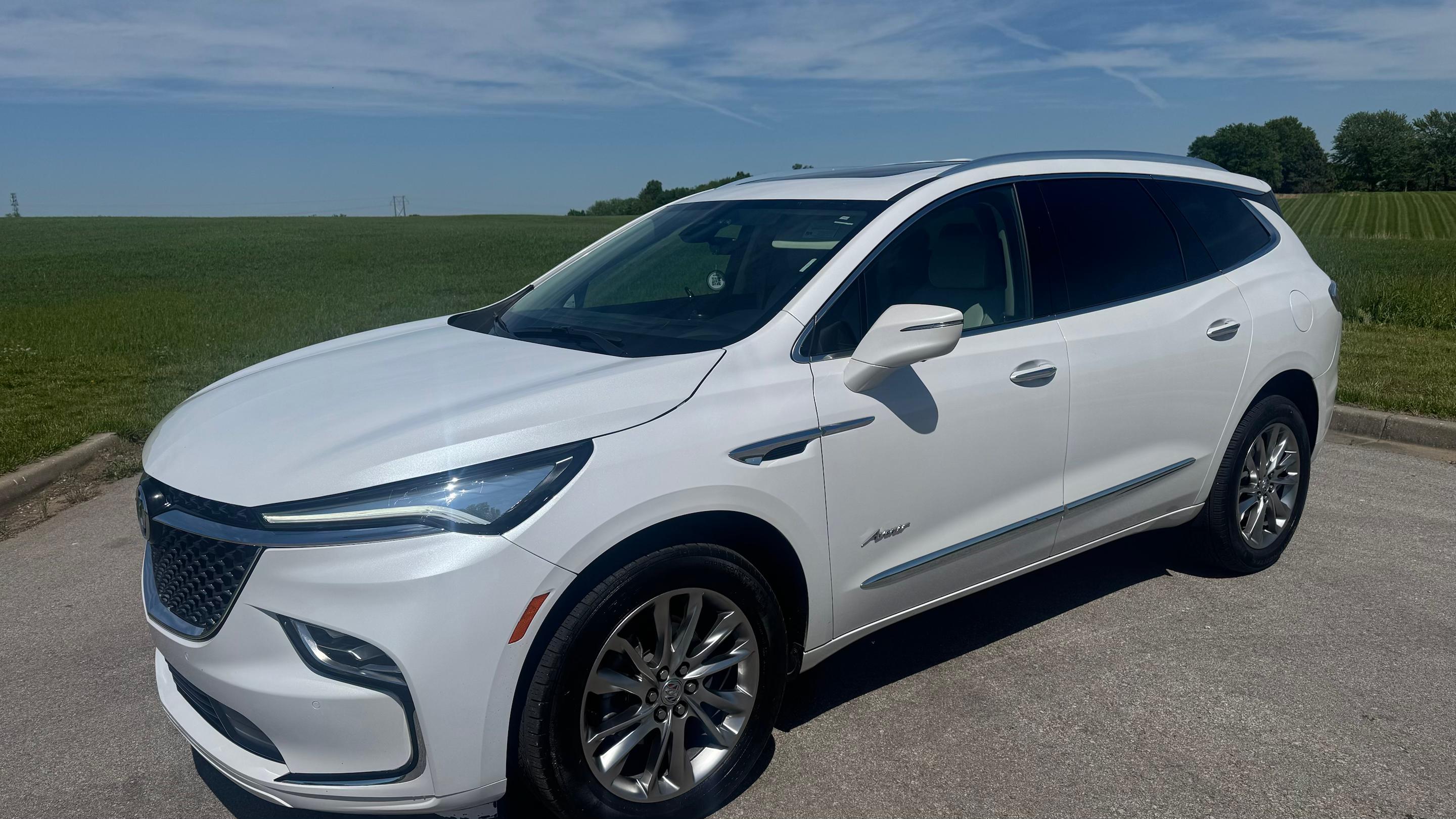 Buick Enclave 2024 in Kansas City, MO