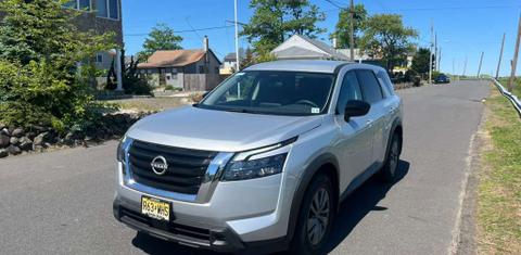 Nissan Pathfinder 2025