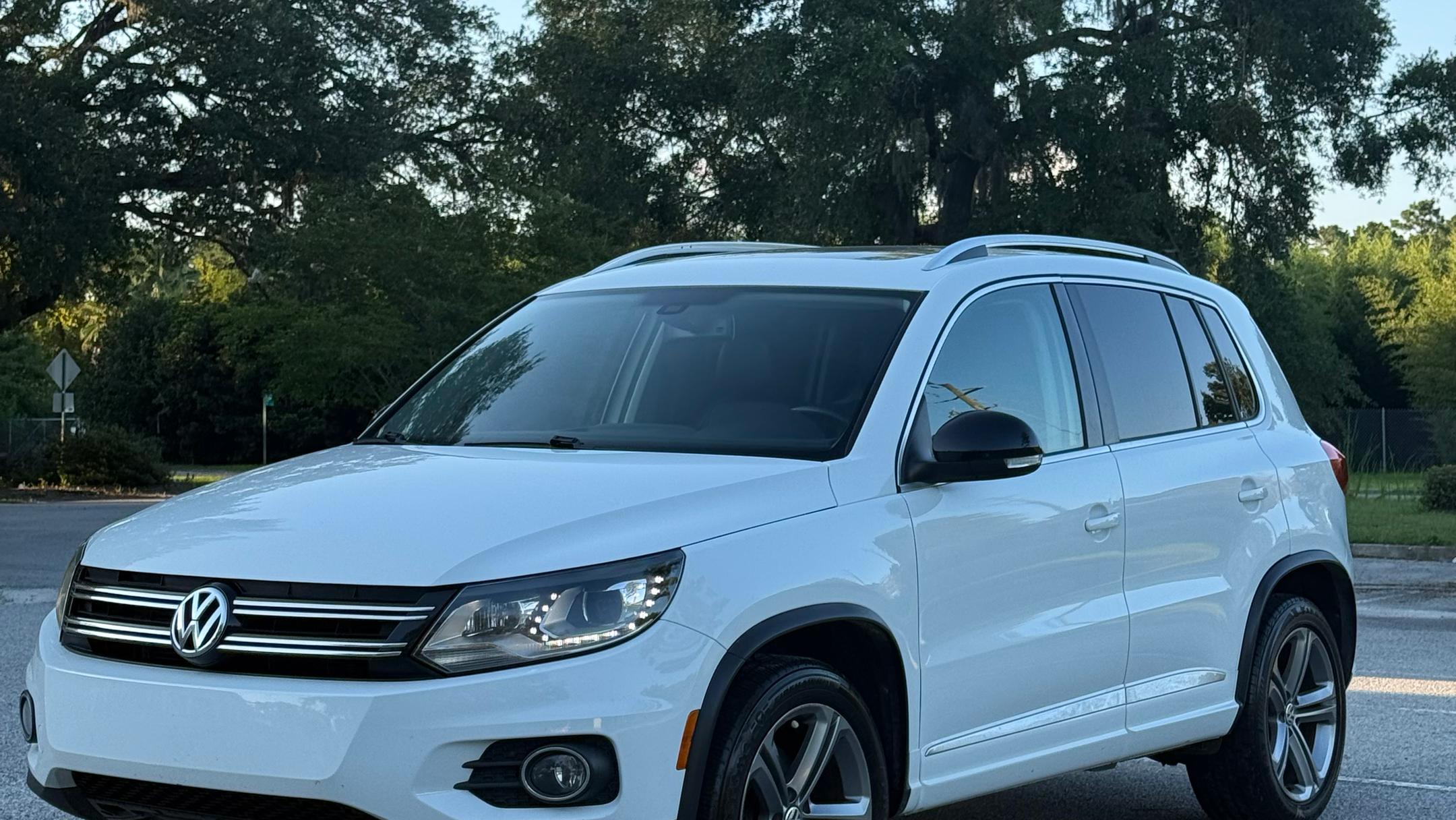Volkswagen Tiguan 2017 in Savannah, GA