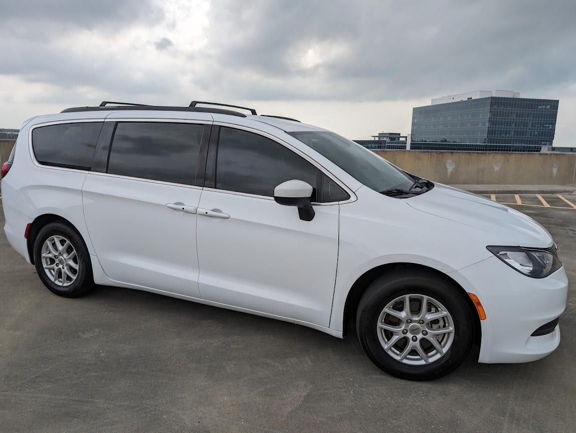 Chrysler Voyager 2021 in Pinellas Park, FL