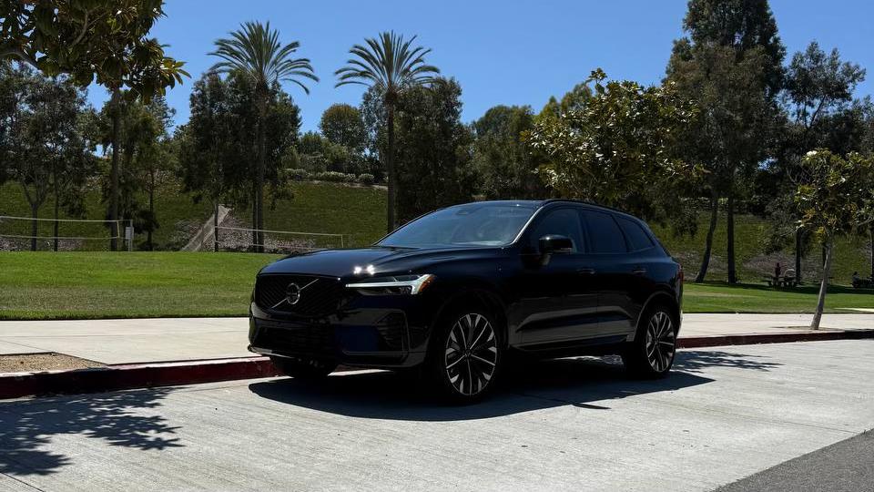 Volvo XC60 Plug-In Hybrid 2026 in Los Angeles, CA