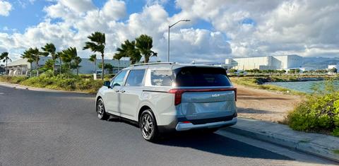 Kia Carnival Hybrid 2026