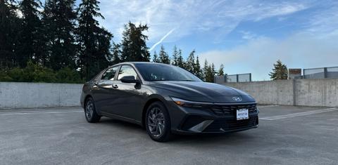 Hyundai Elantra 2024