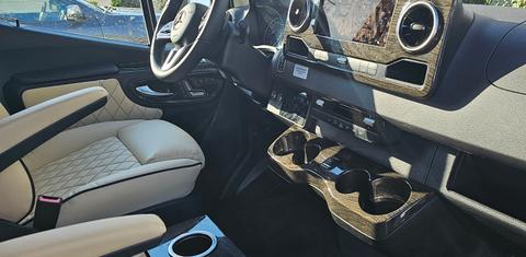 Mercedes-Benz Sprinter 2024