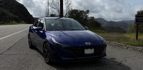 Hyundai Elantra 2022