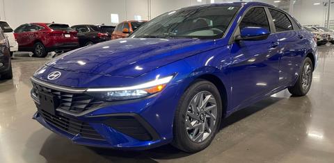 Hyundai Elantra 2024