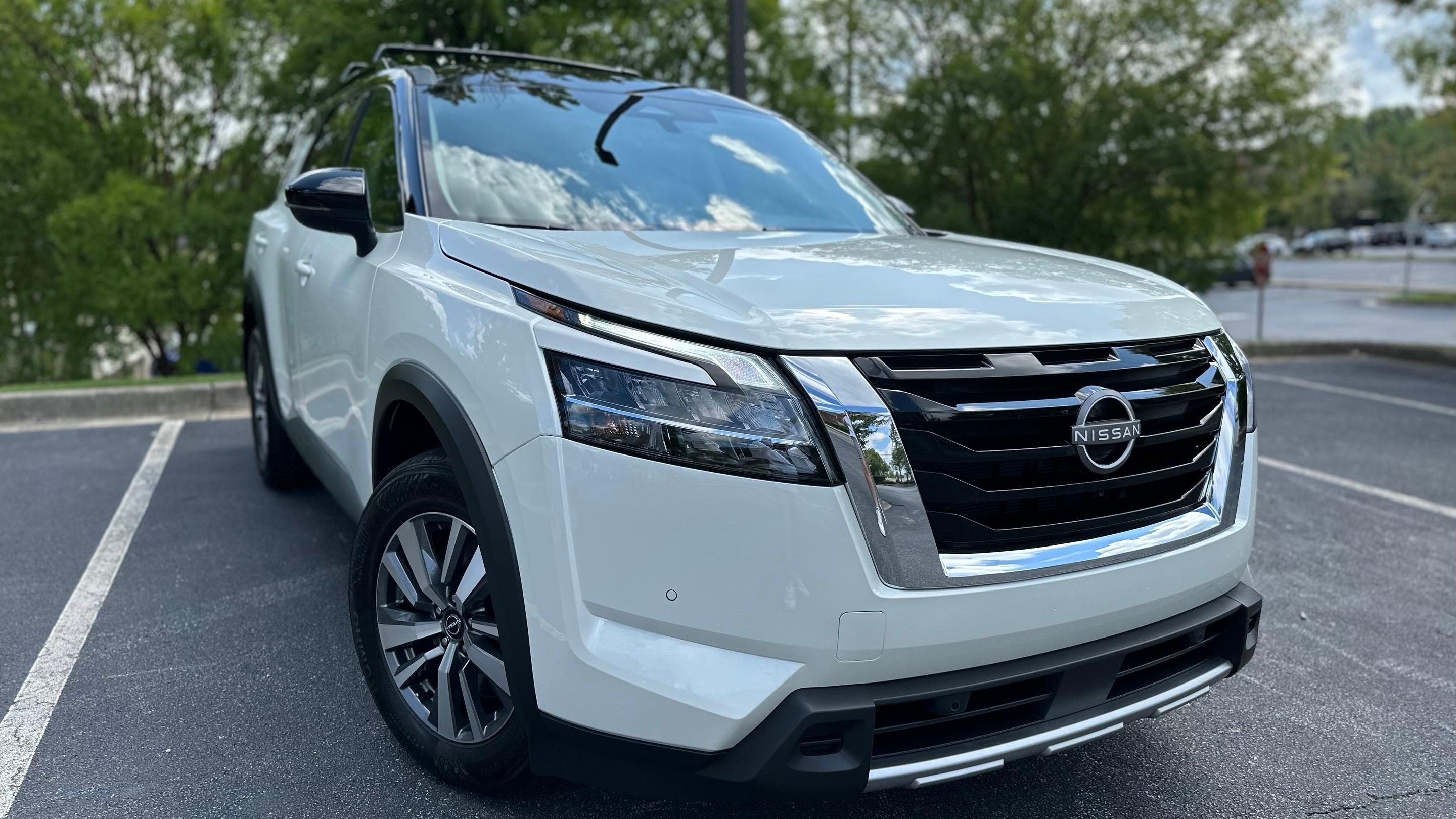 Nissan Pathfinder 2023 in Suwanee, GA
