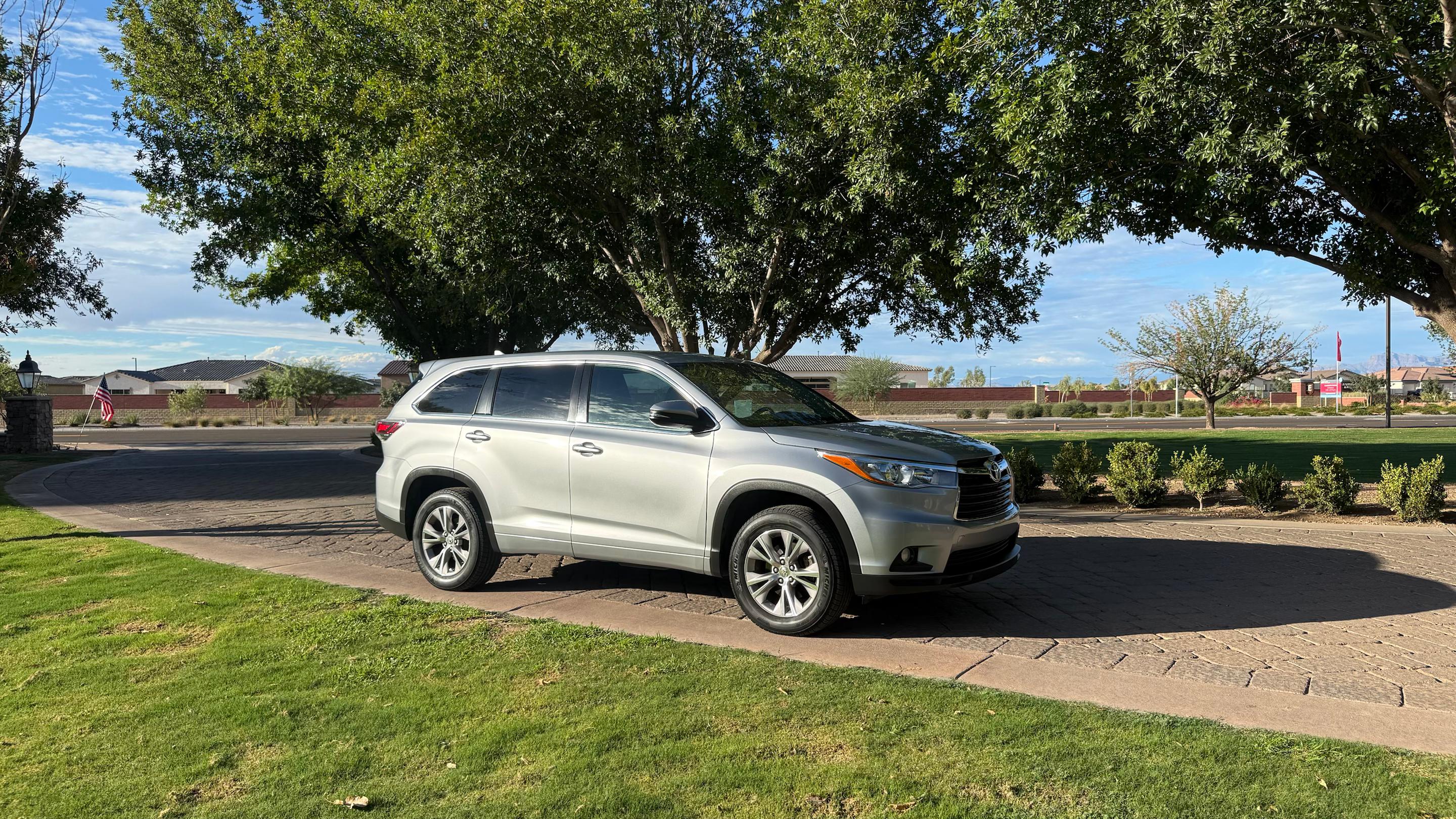 Toyota Highlander 2015 in Queen Creek, AZ