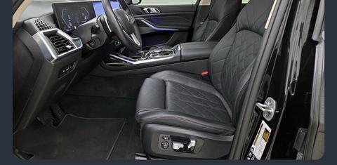 BMW X7 2025