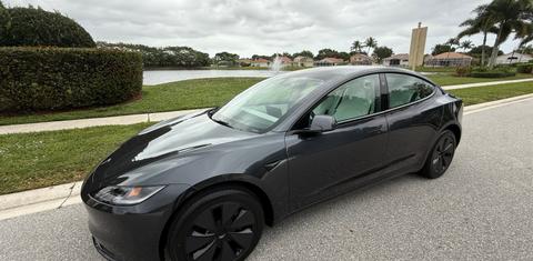Tesla Model 3 2025