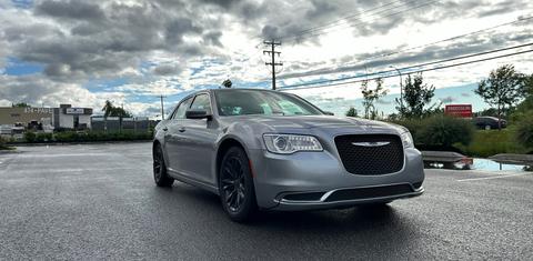 Chrysler 300 2016
