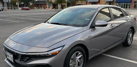 Hyundai Elantra 2025
