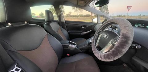 Toyota PRIUS 2014