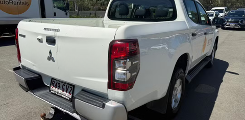 Mitsubishi TRITON 2023