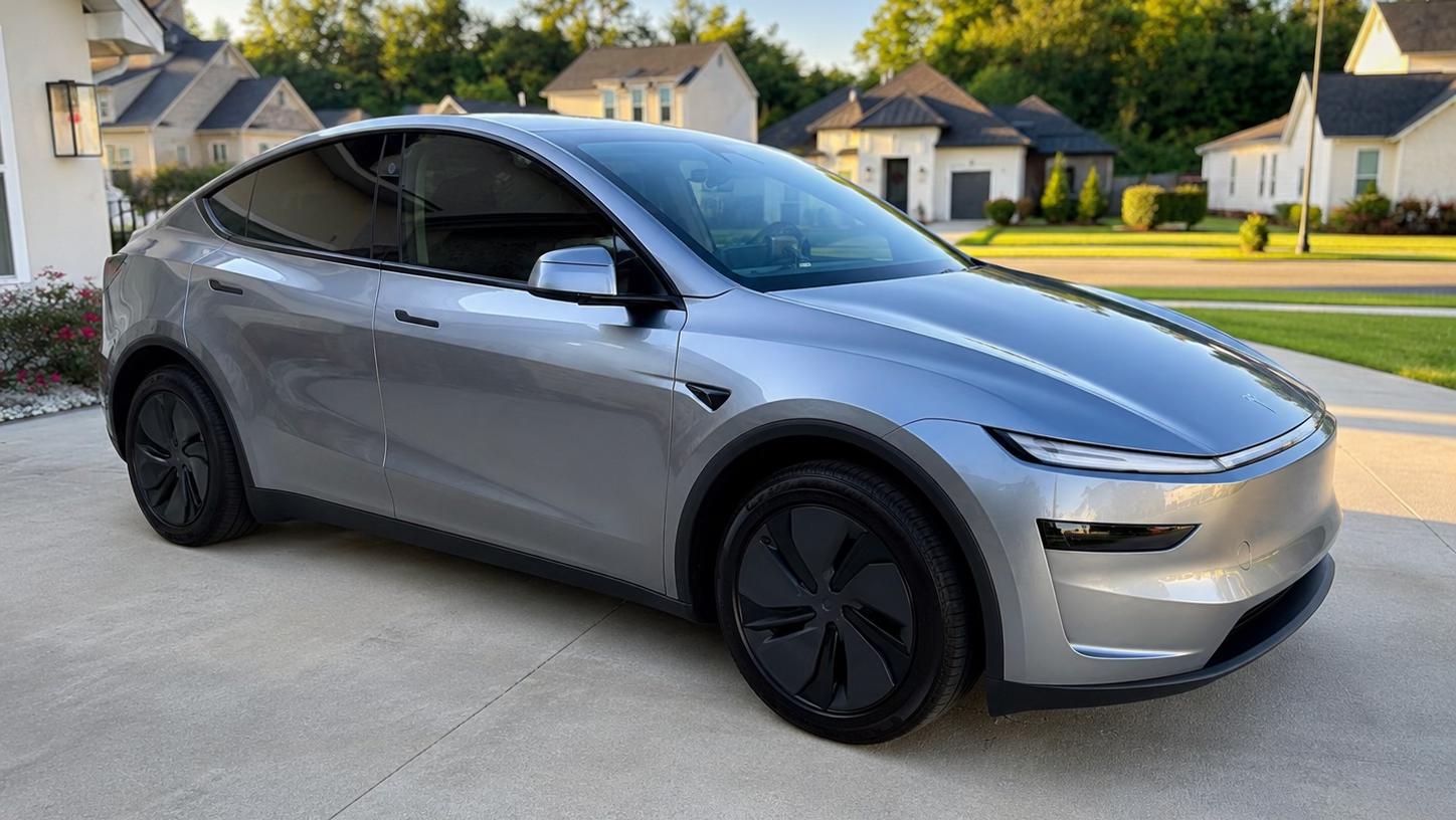 Tesla Model Y 2026 in Gonzales, LA