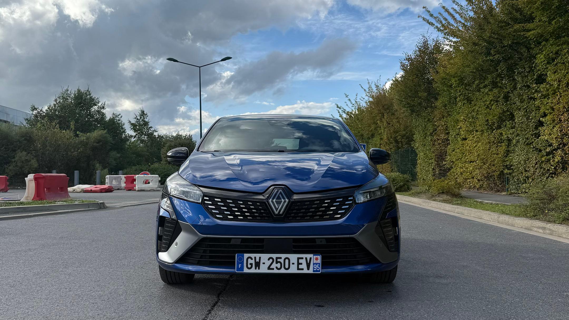 Renault CLIO V 2024 in Saint-Louis