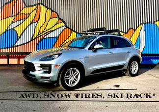 Porsche Macan car