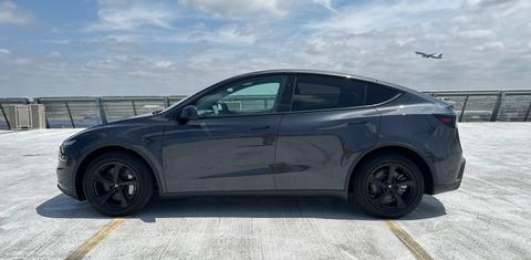 Tesla Model Y 2026