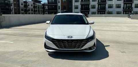Hyundai Elantra 2021