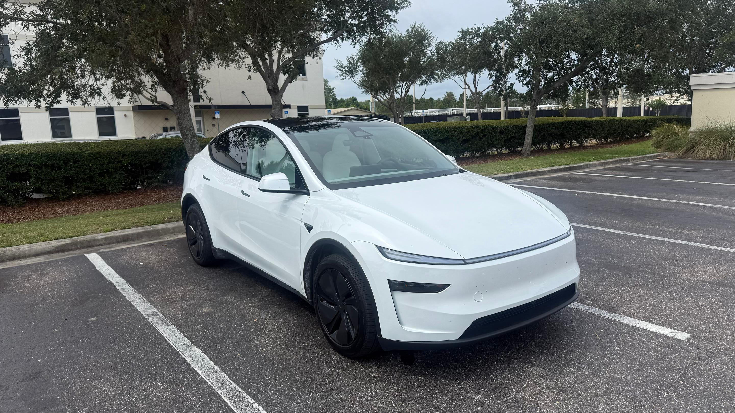 Tesla Model Y 2026 in 
