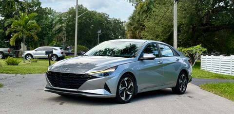 Hyundai Elantra 2023