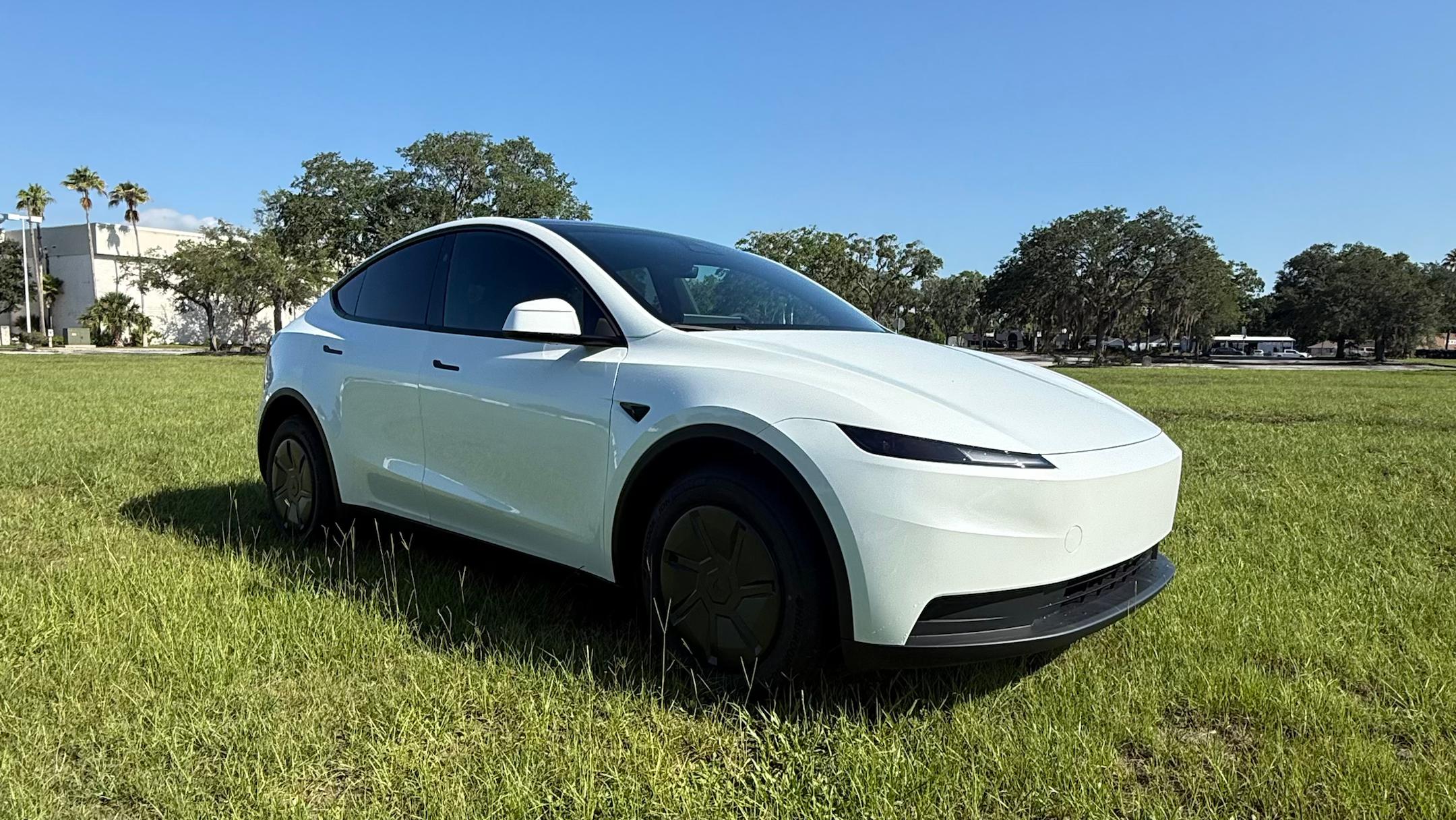 Tesla Model Y 2026 in Orlando, FL