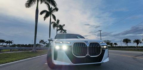 BMW i7 2023