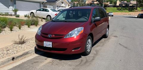 Toyota Sienna 2010