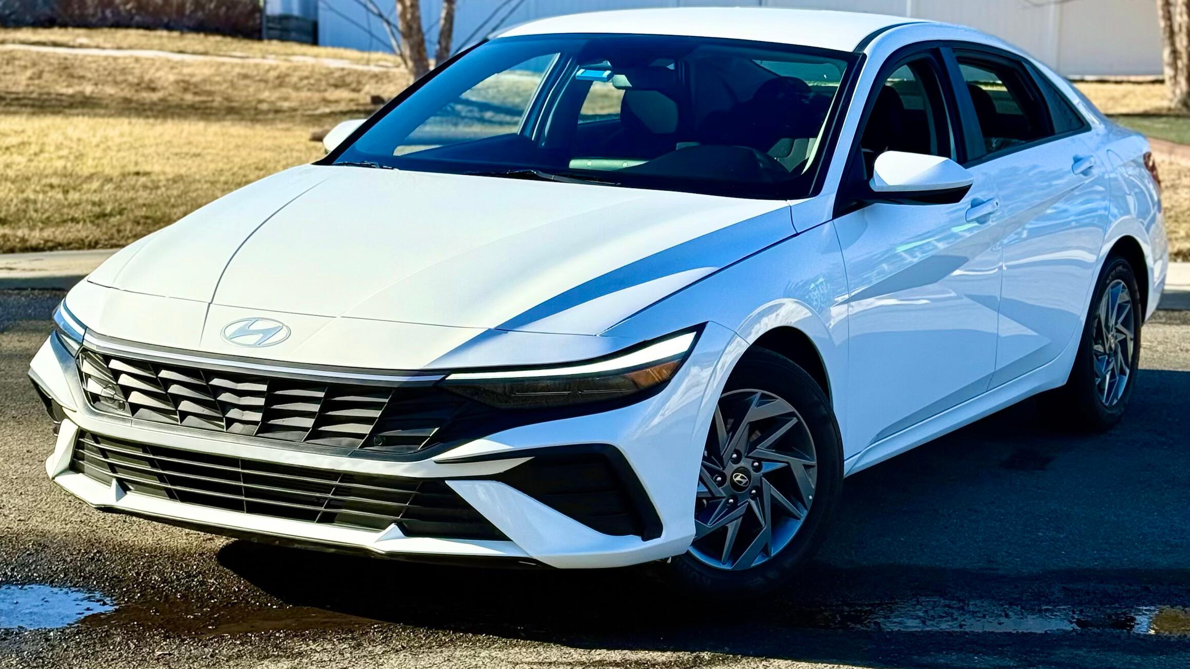 Hyundai Elantra 2024 in Union, NJ