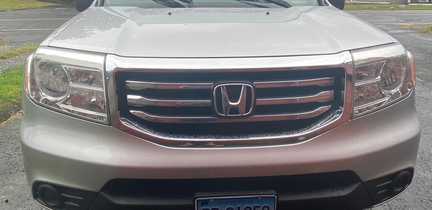 Honda Pilot 2013 rental in Waterbury, CT by Sandro B. Turo