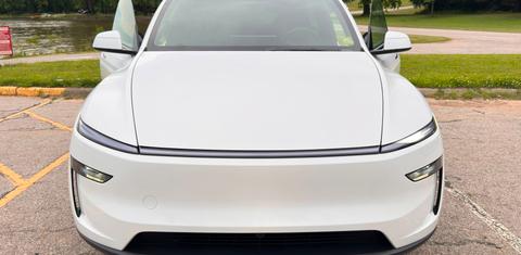 Tesla Model Y 2026