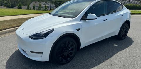 Tesla Model Y 2024