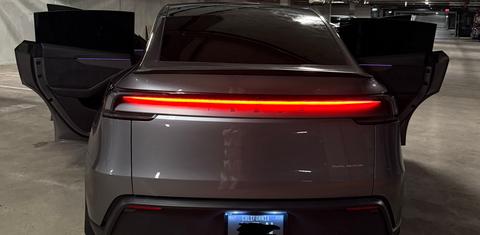 Tesla Model Y 2026