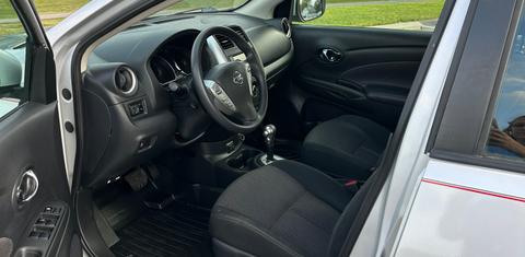 Nissan Versa 2019