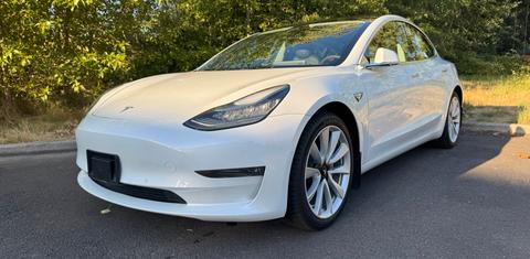 Tesla Model 3 2020