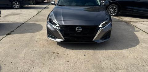 Nissan Altima 2023