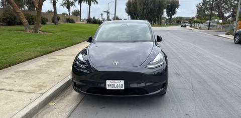 Tesla Model Y 2025