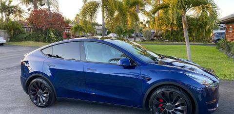Tesla Model Y 2023