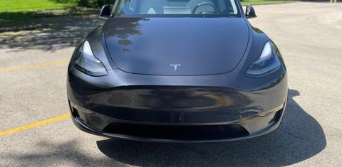Tesla Model Y 2024